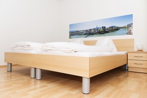 Classic Apartment, Multiple Beds, Non Smoking, Garden View | 1 bedroom, in-room safe, free WiFi, bed sheets - Aktiv Apartments (Villach)