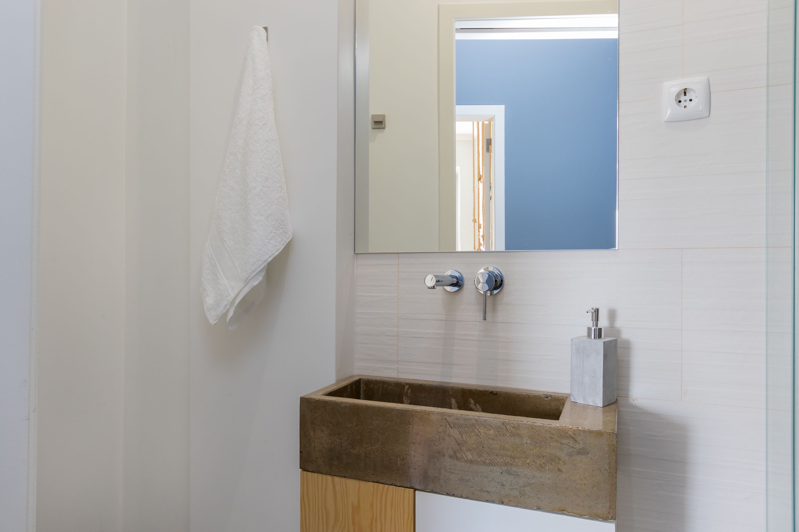 Photo - Lisbon Airport Hostel