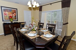 Dining - 5 Star Luxury Vacation Villa-South Facing Pool - Winter Special! (Kissimmee)