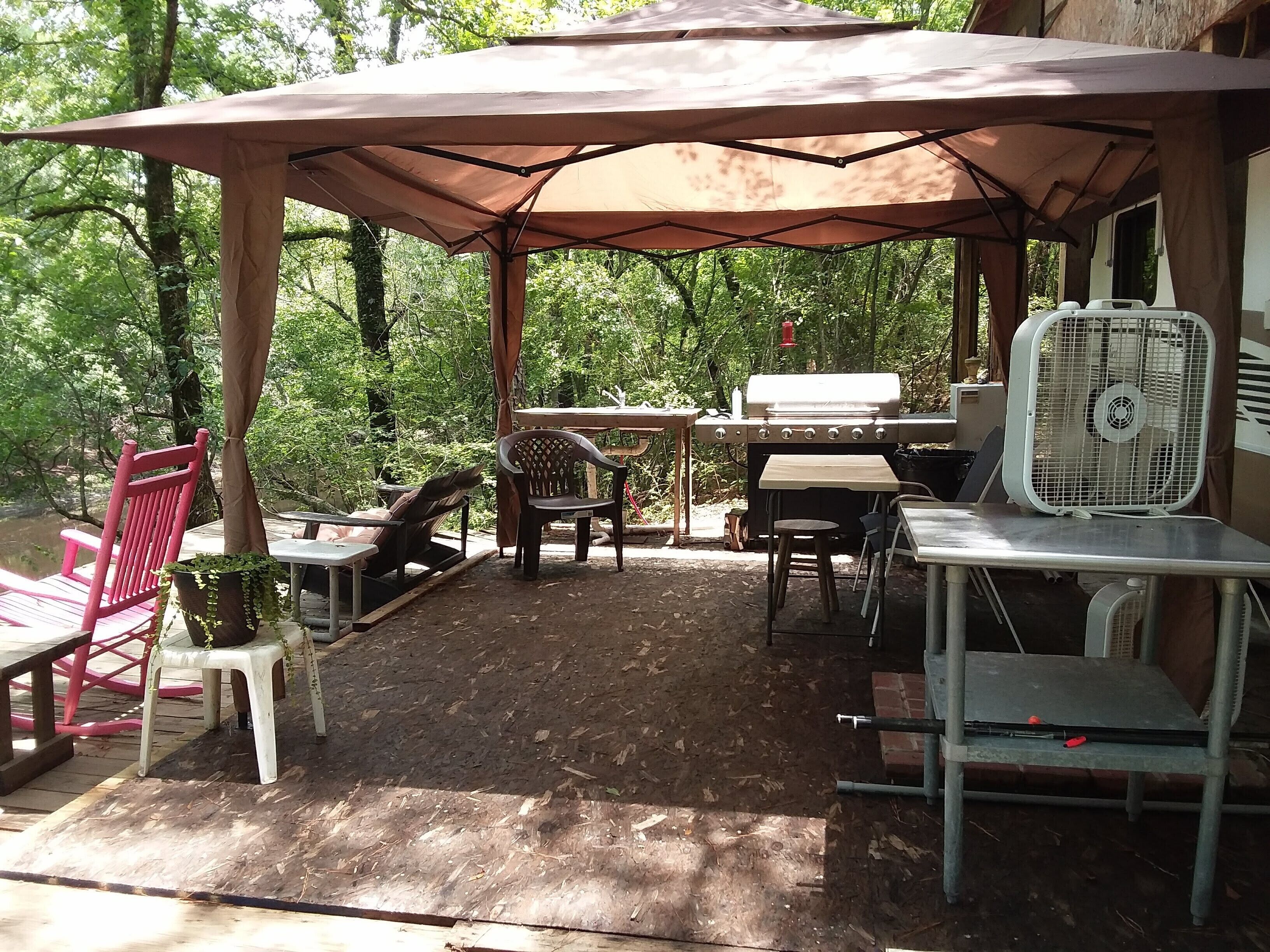 Peace And Quiet On The Black River