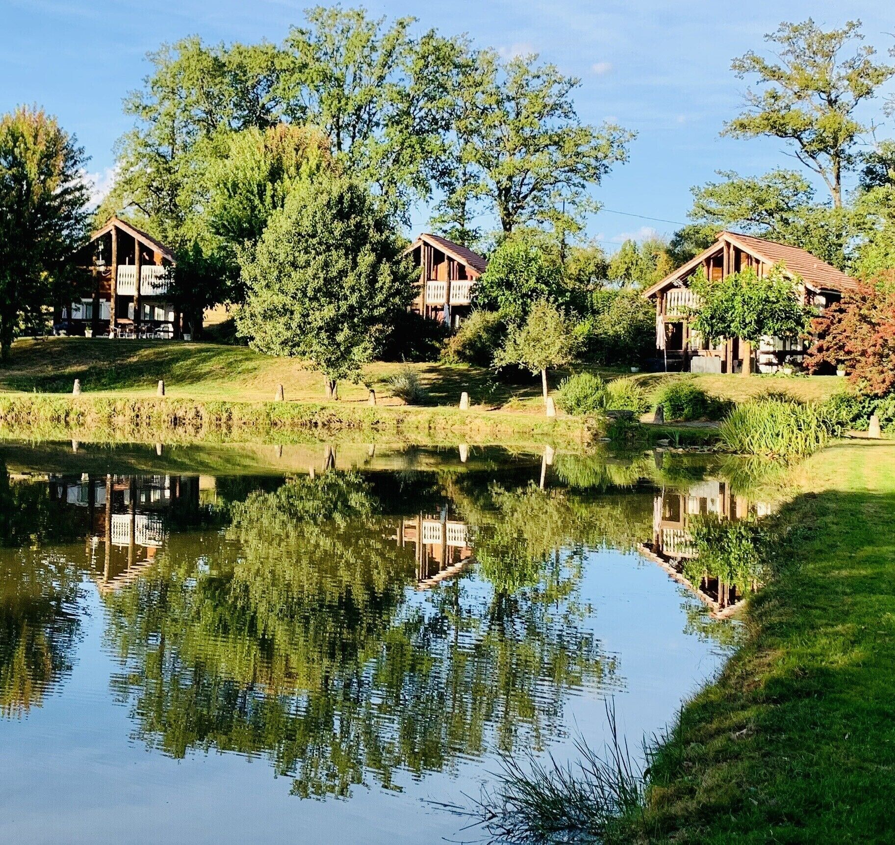 Wooden frame house with pond and pool, Regional Park Périgord Limousin