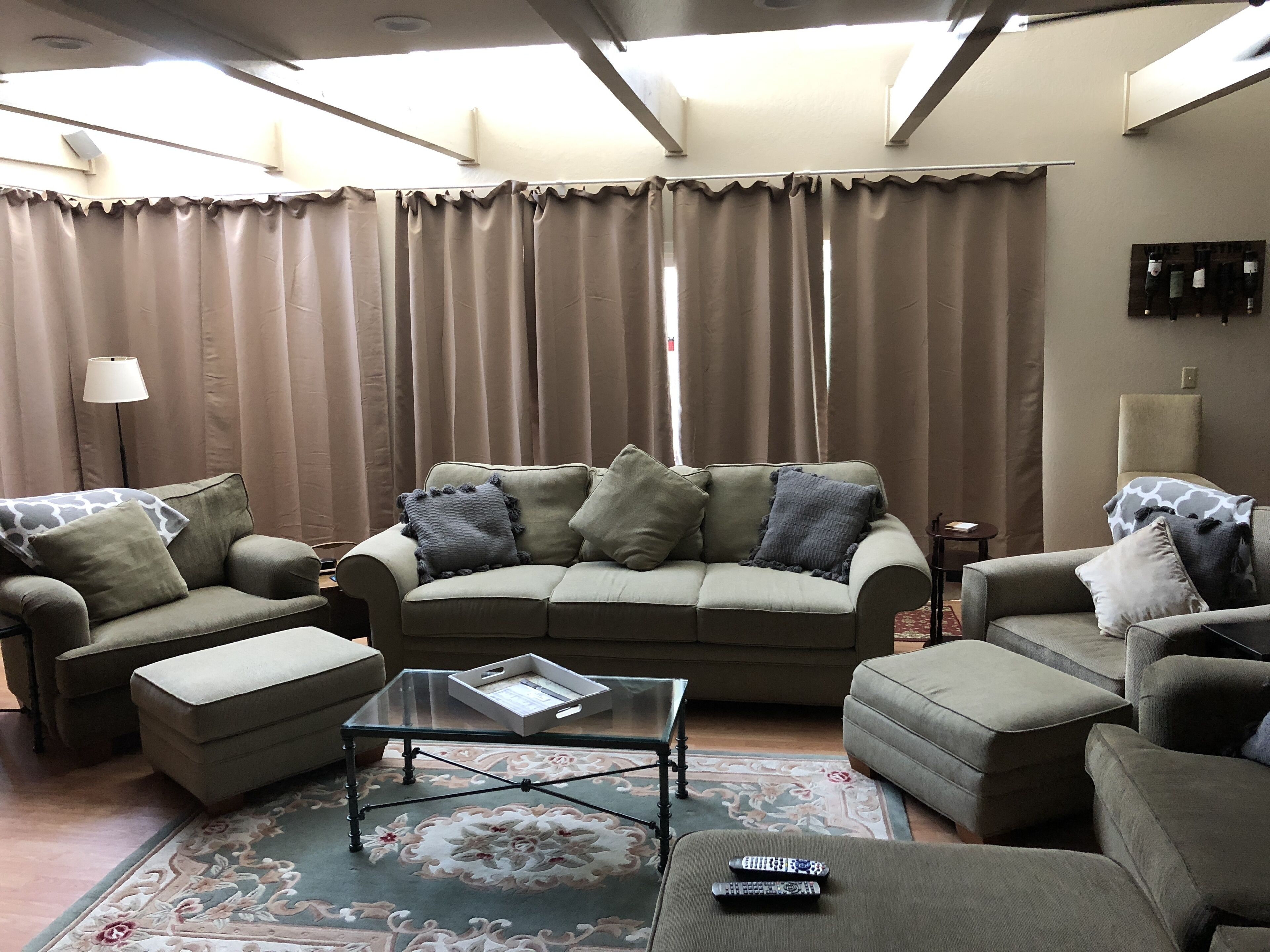 Large Waterfront Discovery Bay Home Sleeps 12 adults, 6 children under 12