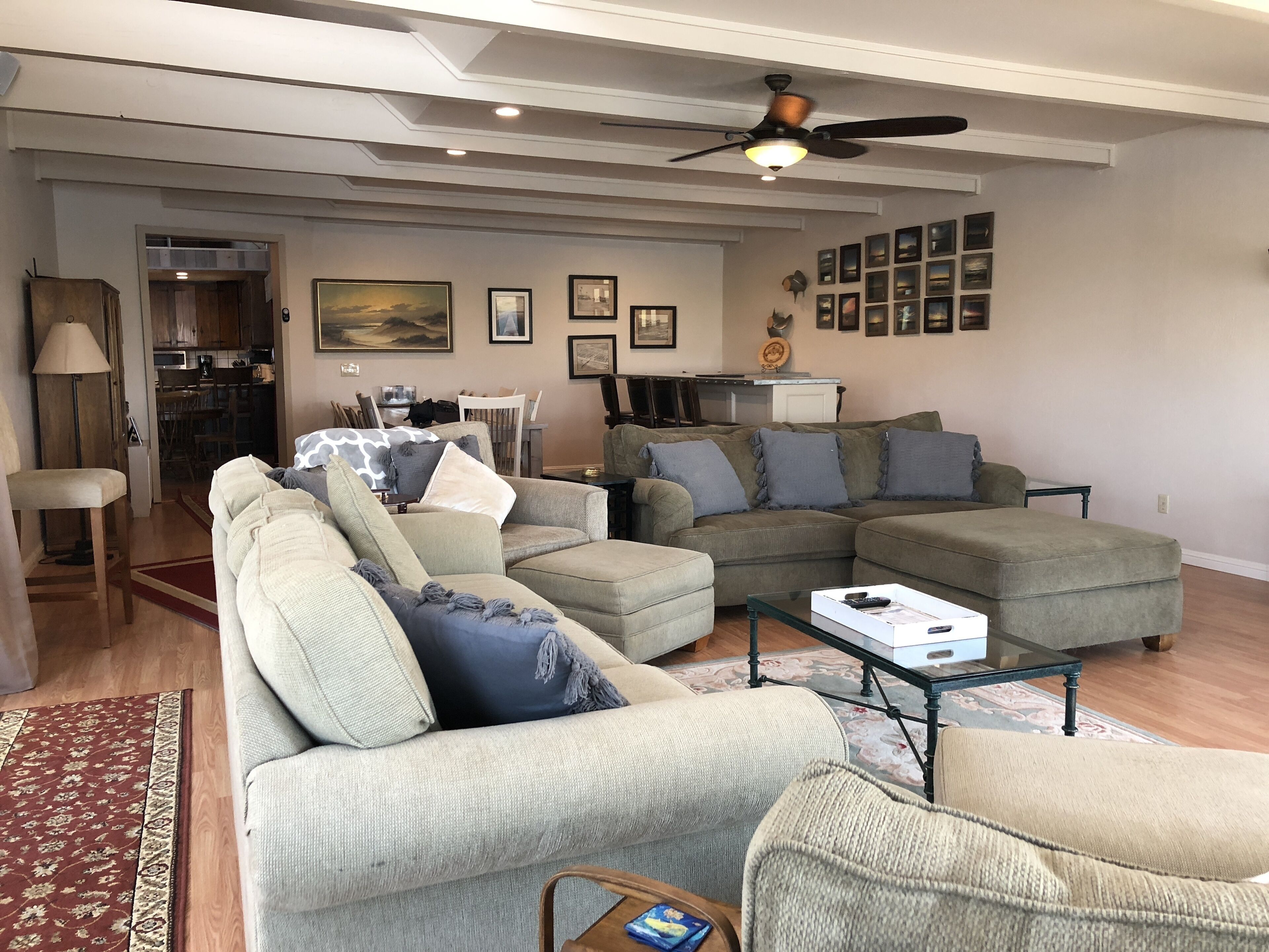 Large Waterfront Discovery Bay Home Sleeps 12 adults, 6 children under 12