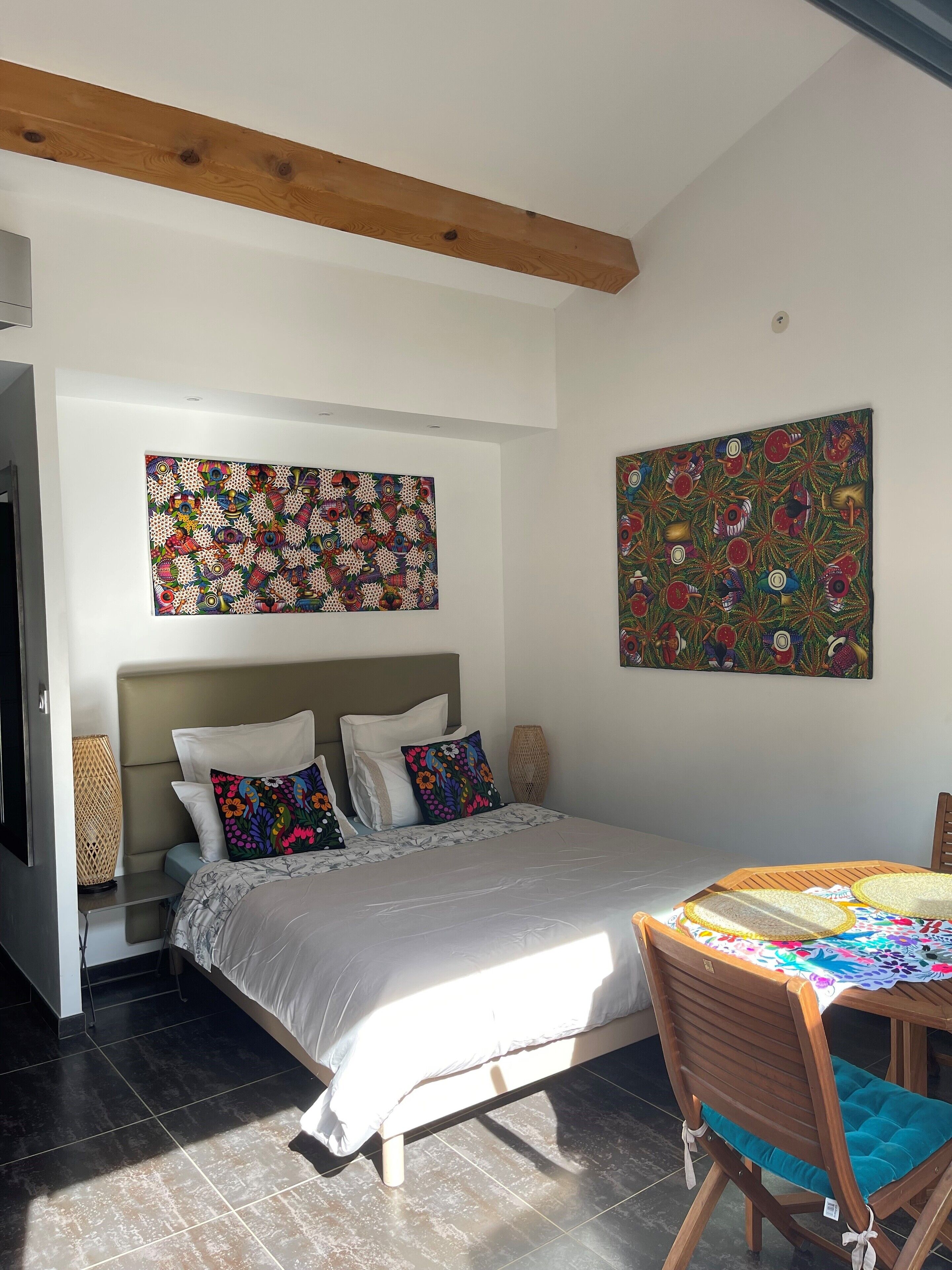 Studio comfortable beachfront with infinity pool 12 x 6 m 