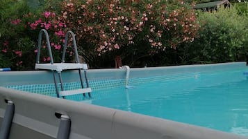 泳池