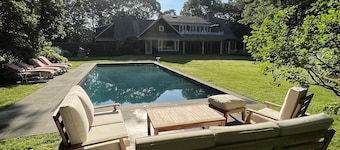 8/6-8/13 special Prime Wainscott Estate South of Highway