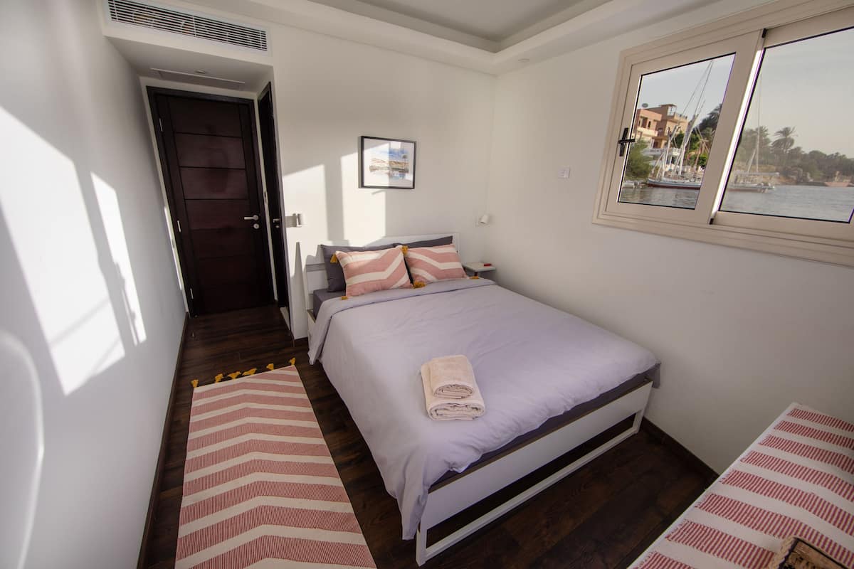 Panoramic Double Room, 1 Queen Bed, Non Smoking, River View