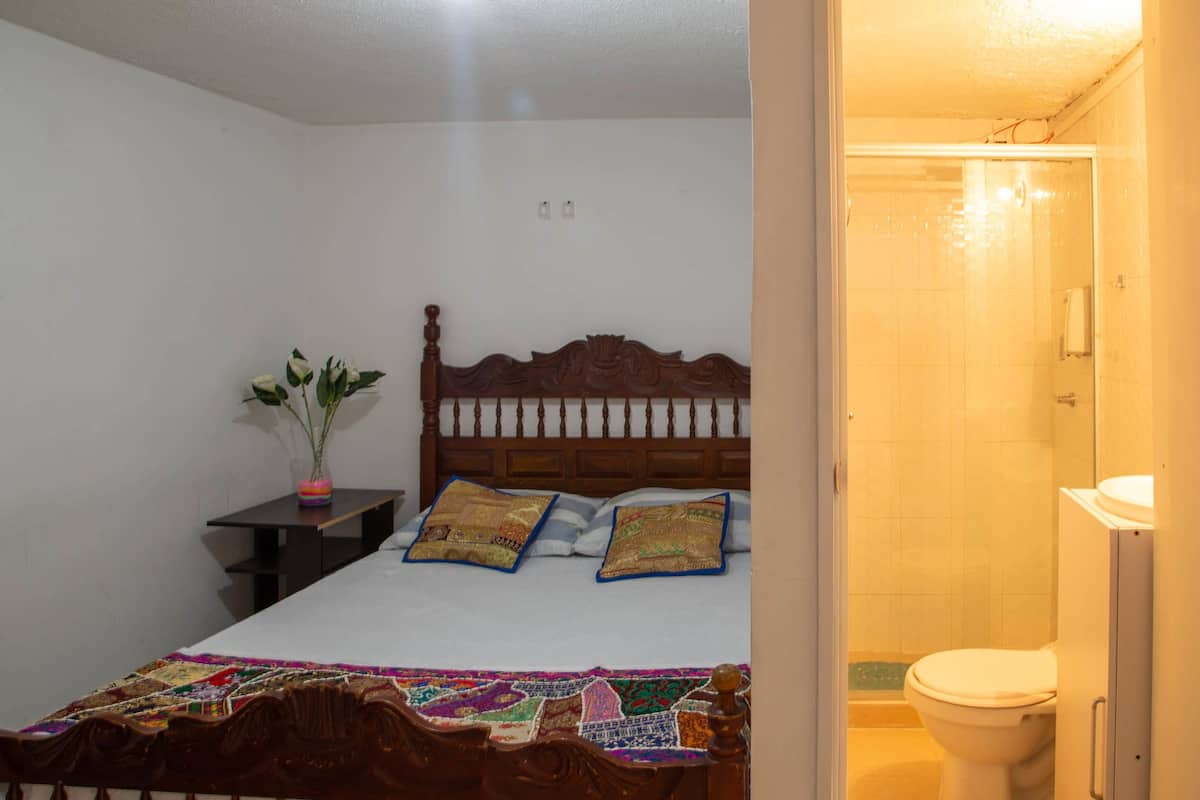 Klassieke driepersoonskamer, meerdere bedden, niet-roken | Lakens van Egyptisch katoen, luxe beddengoed, donzen dekbedden