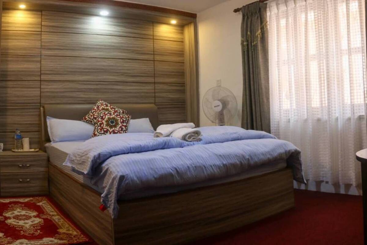Deluxe Double or Twin Room, 1 Queen Bed, Non Smoking, City View | Living area