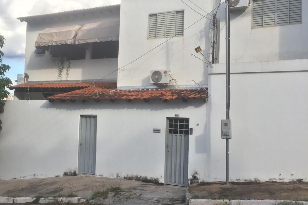 House type air-conditioned apartment with wifi in Cuiaba