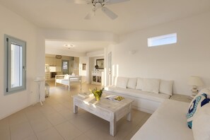 TV, DVD player - Thea Villas 1, Breathtaking Panoramic View To the Sea & Sunset, private pool (Parikia)