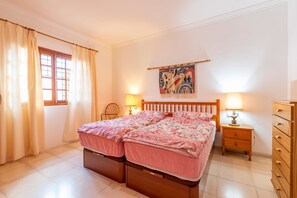 3 bedrooms, Internet, bed sheets