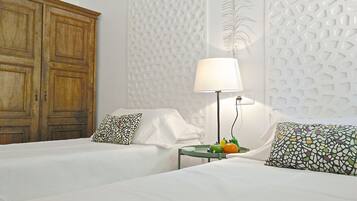 3 Schlafzimmer, Schreibtisch, Bügeleisen/Bügelbrett, Internetzugang