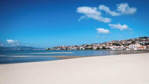 On the beach - 2 BEDROOM PENTHOUSE (3 BEDS) WITH TERRACES IN MOAÑA - PLAYA A XUNQUEIRA (Moaña)
