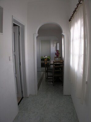 Unclassified image, 5 of 8, button