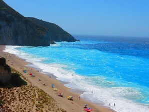 Beach nearby, sun loungers - Apartment with stunning sea views in Villa del Arte, Lefkas, up to 4 people (Lefkas, Lygia)