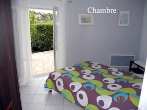 2 chambres, fer et planche à repasser, Wi-Fi gratuit, draps fournis