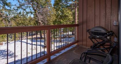 Das Studio B109 ist mit 2 Queensize-Betten und einer einzigen ...