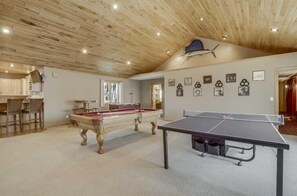 Spielezimmer