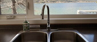 Eagle View, Paradise! 2 Beds, Hot Tub, Beach