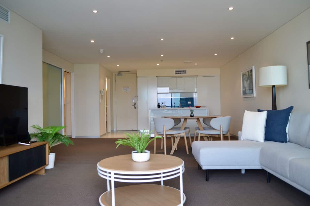 Executive Apartment, 2 Queen Beds, Non Smoking | Living area