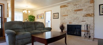 Near Providence Hospital - Central A/C 2 Bedrooms - 1100 Sq Ft!