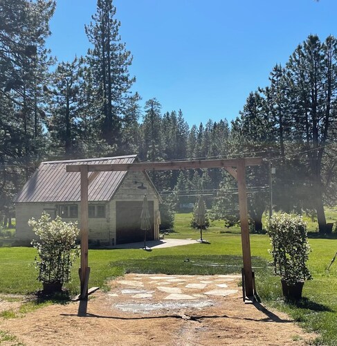 Rent The Entire Historic Dorrington Hotel - family retreats, friends getaway 