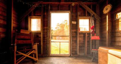 Rauhallinen viihtyisä koti maaseudun puutarhatilalla ~ "Bobolink" -talossa