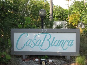 Property grounds - Casa Blanca Cottage - East Lighthouse End (Sanibel)