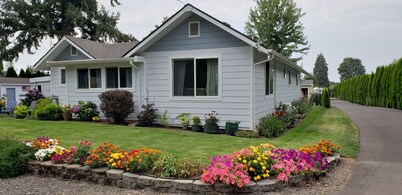 Eugene Cottage Guest House