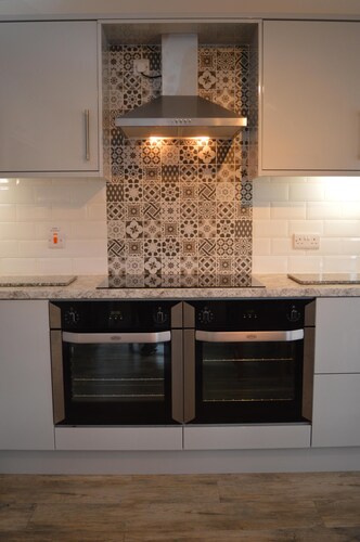 Luxus-Ferienhäuser in Portrush - The Grove (14 Personen) Wi-Fi; Golf: Hunde