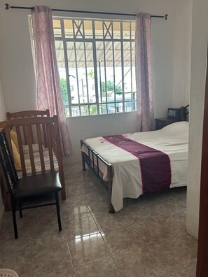 2 bedrooms, in-room safe, iron/ironing board, WiFi - At Dalais Apartment (FLIC-EN-FLAC)