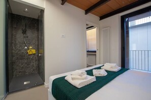 1 soveværelse, strygejern/strygebræt, internetforbindelse, sengetøj