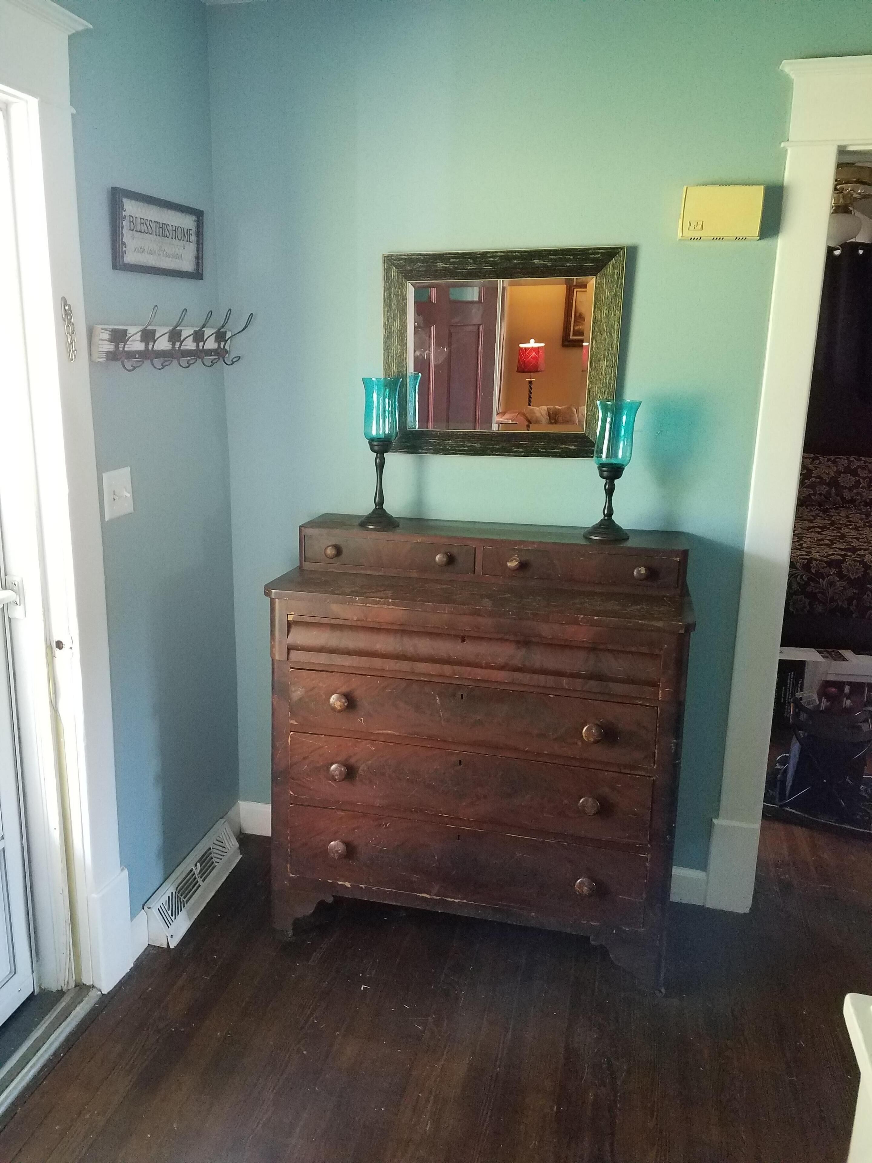 Frazier 102, A Fully Restored Historic Home