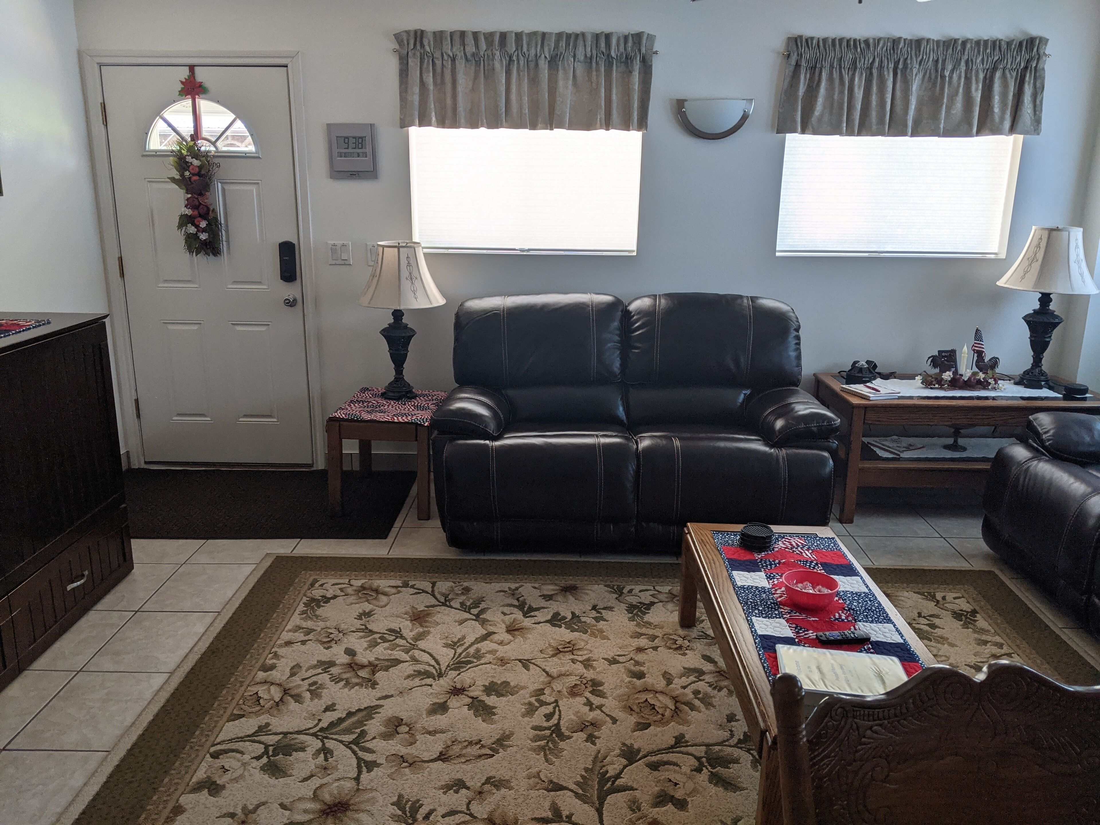 Peaceful Retreat Apartment with carport in city limits