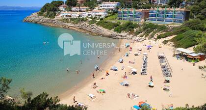 Mediterranean Beach House · AirCon · Pool