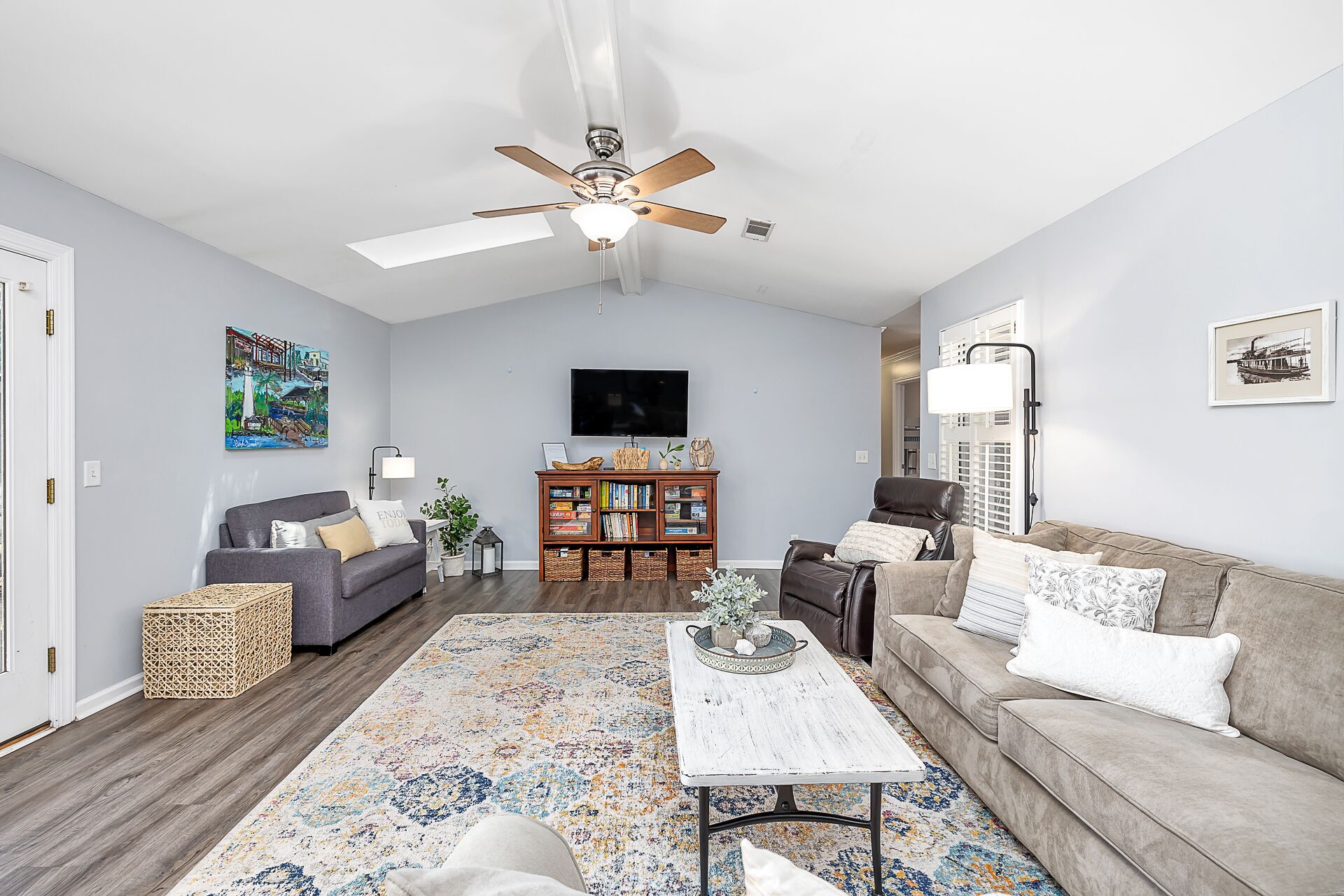 Escape to Sandcastle! Family-friendly home just a mile from the beach & Village