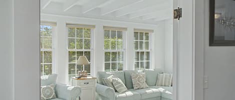 Smart TV, fireplace, video games, DVD player