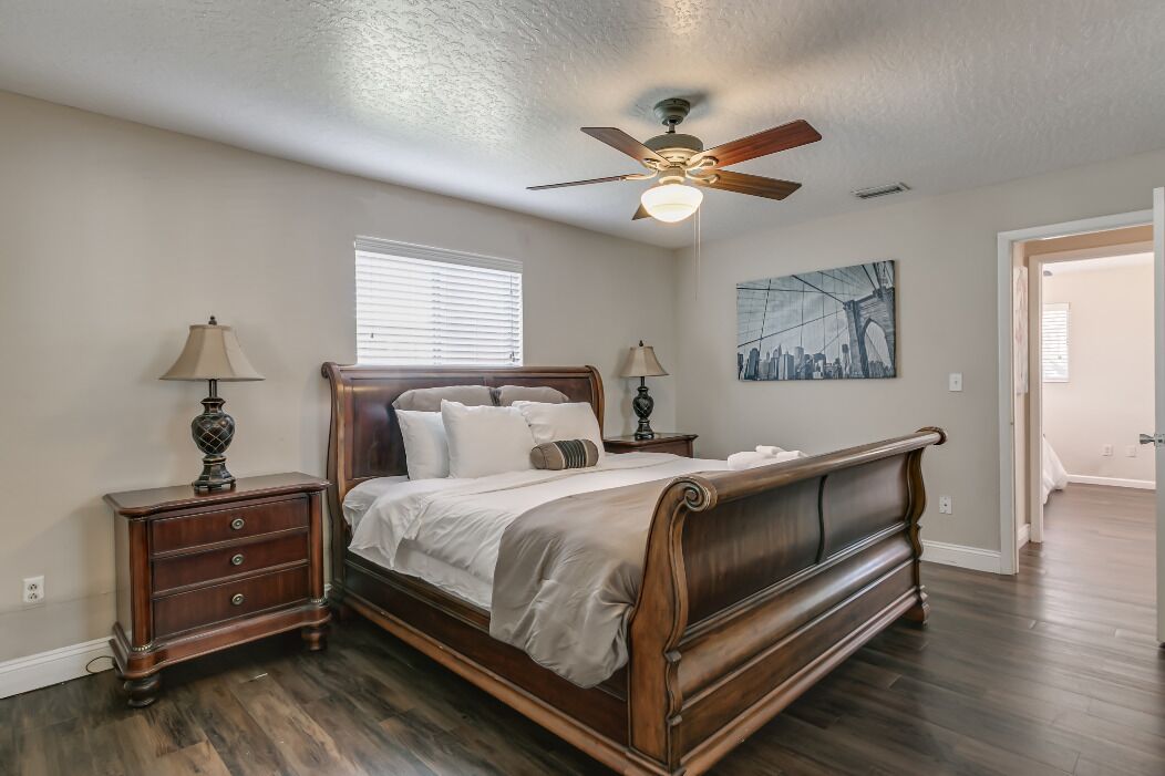 Central Melbourne (Heated) Pool Home 4/2 Sleeps 10