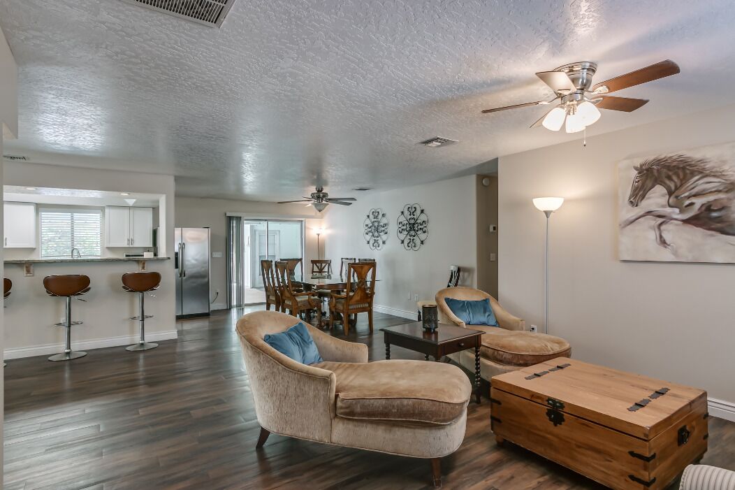 Central Melbourne (Heated) Pool Home 4/2 Sleeps 10