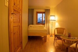 Tempur-Pedic beds, free WiFi, bed sheets - Mjølfjell Ungdomsherberge (Voss)