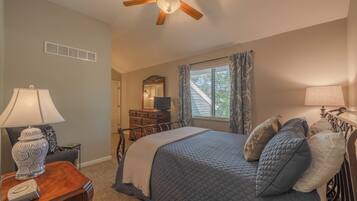 2 chambres, bureau, Wi-Fi, draps fournis