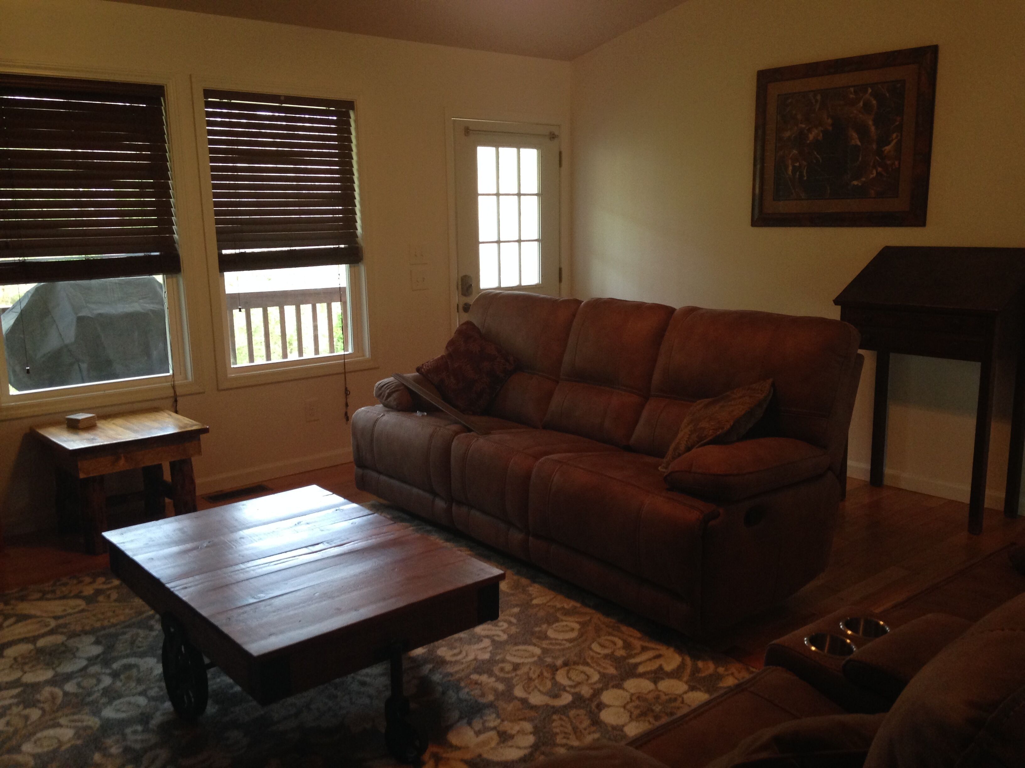 River Access and just 3.5 miles from Downtown Franklin