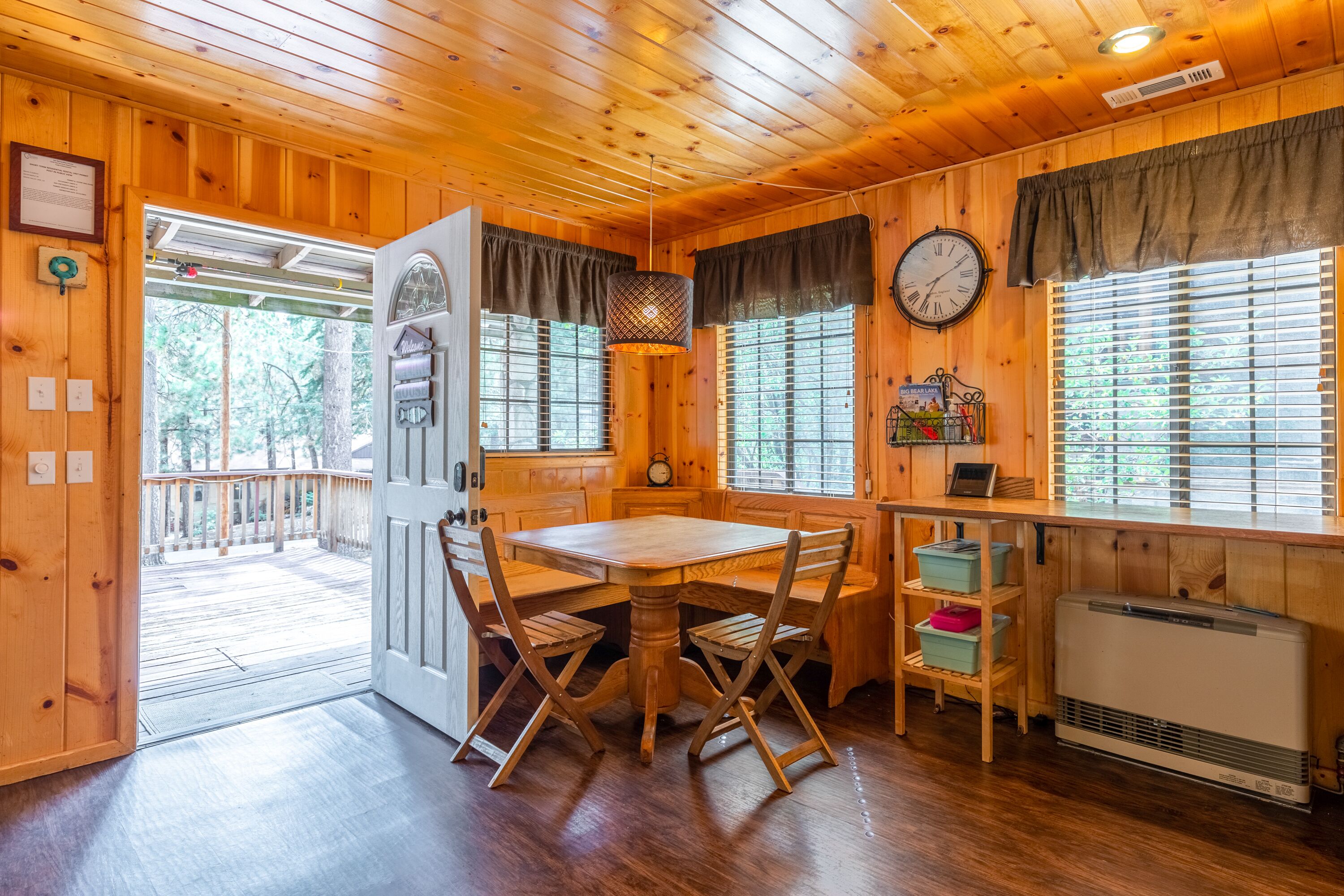 Get Lost Inn, LOCATION, LOCATION, LOCATION!