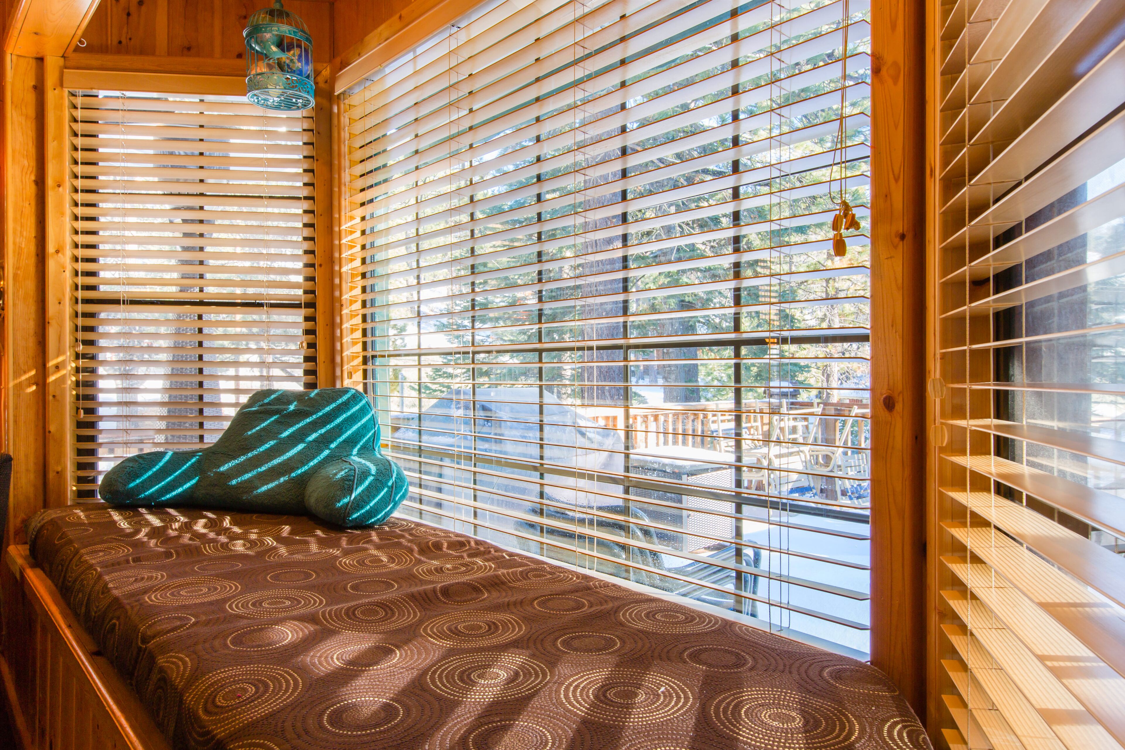 Get Lost Inn, LOCATION, LOCATION, LOCATION!