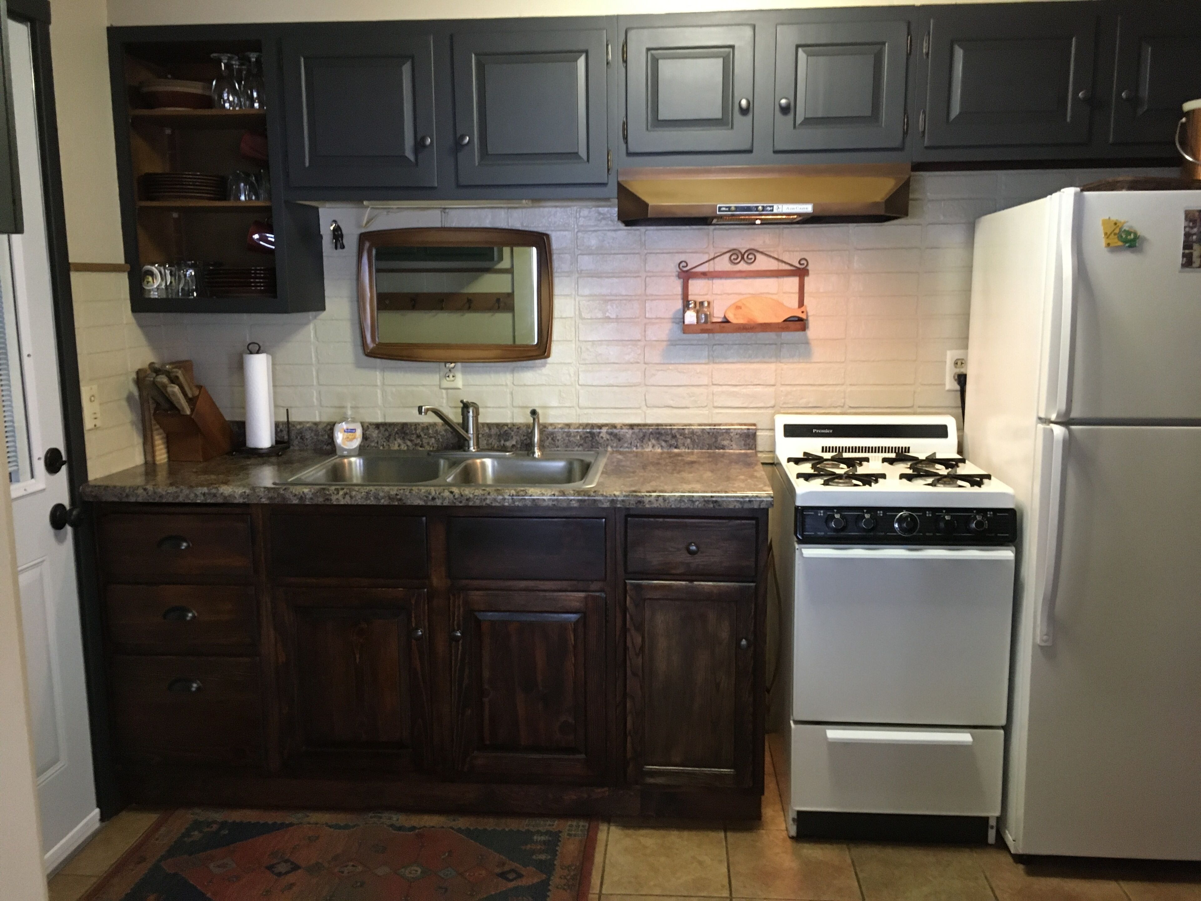 Two bedroom lakeside cabin-just 30' from beautiful Lake Wissota!