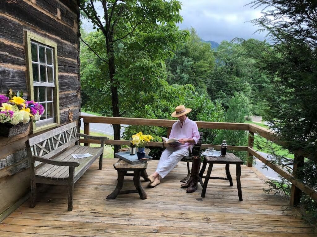Historic Pea Ridge Cabin, circa 1820, outskirts of Tryon, NC