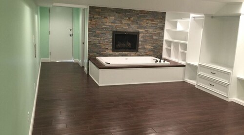 Historical American 4-square home, originally built in the 1800's, Near LMU,