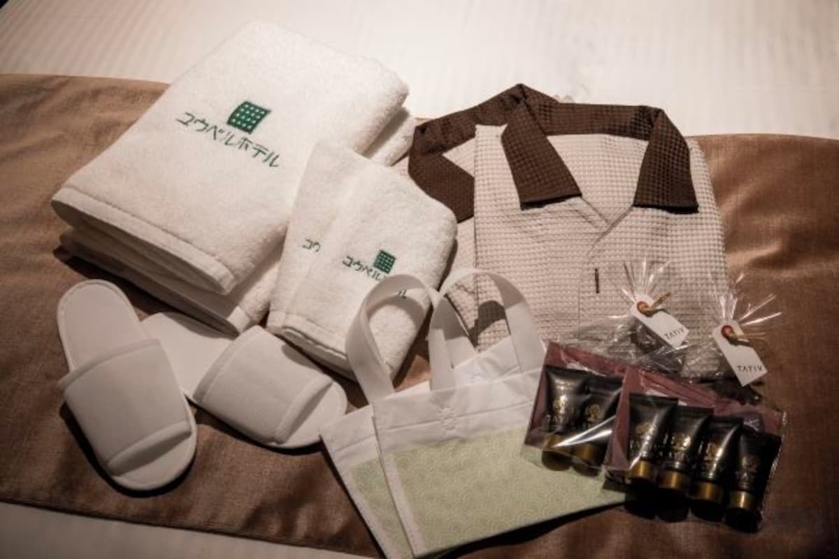Bathroom amenities