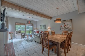 Interior - Geneva View by Innsbrook Vacations! (Innsbrook)